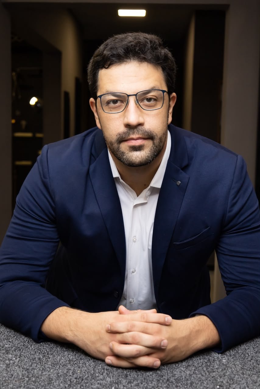 Dr. Rodrigo Toledo - Cirurgia Plástica com Propósito